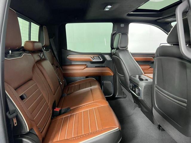 Photo of 2024 White Frost Tri-Coat GMC Sierra 1500