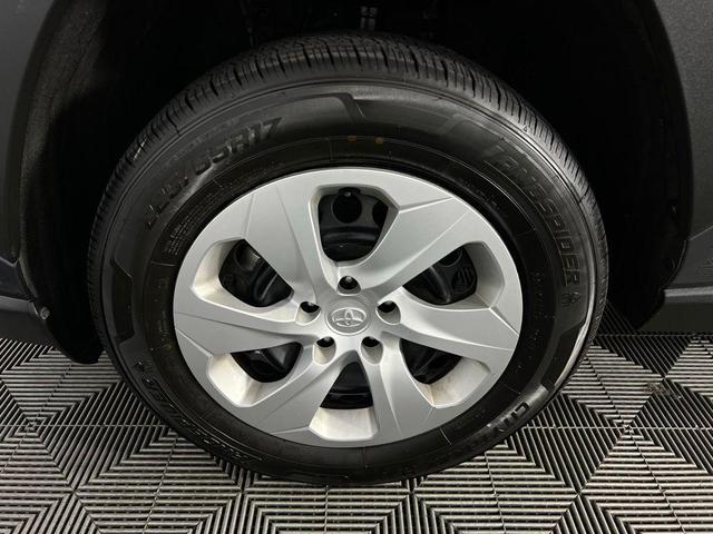 Photo of 2024 Magnetic Gray Metallic Toyota RAV4