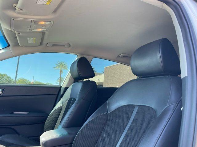 Photo of 2019 Snow White Pearl Kia Optima