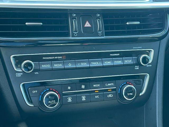 Photo of 2019 Snow White Pearl Kia Optima