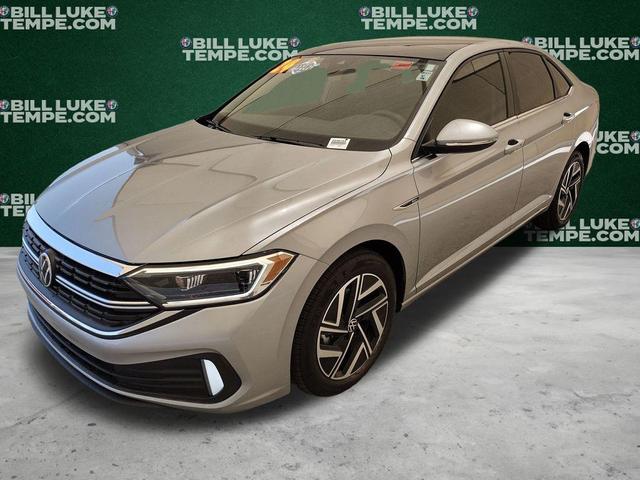 Photo of 2024 Pyrite Silver Metallic Volkswagen Jetta