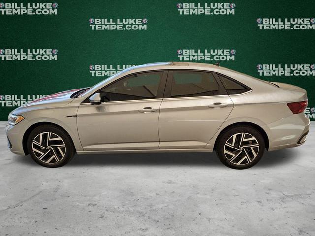 Photo of 2024 Pyrite Silver Metallic Volkswagen Jetta