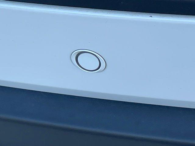 Photo of 2021 Bright White Clearcoat Jeep Grand Cherokee