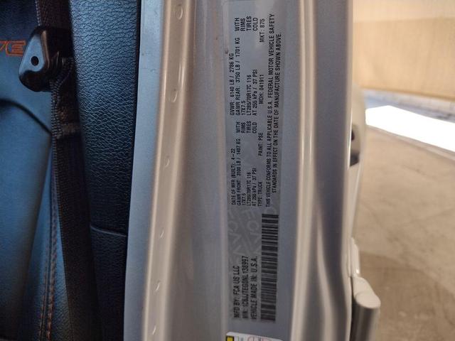 Photo of 2022 Silver Zynith Clearcoat Jeep Gladiator