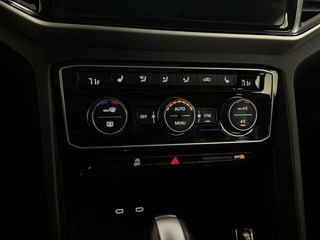 Photo of 2022 Deep Black Pearl Effect Volkswagen Atlas Cross Sport