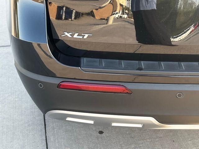 Photo of 2024 Agate Black Metallic Ford Explorer