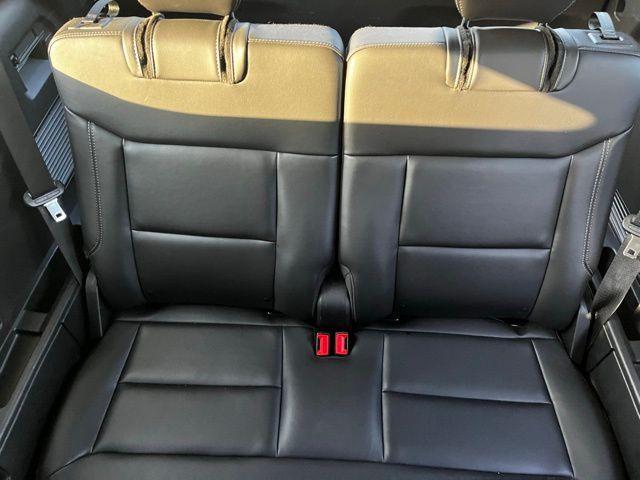 Photo of 2024 Agate Black Metallic Ford Explorer