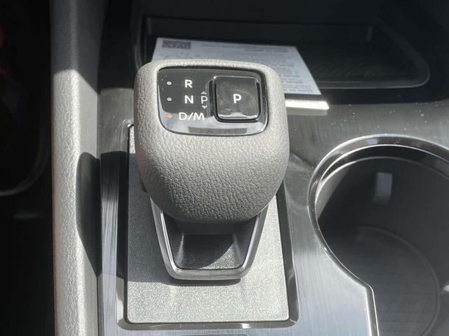 Photo of 2025 Super Black Nissan Rogue