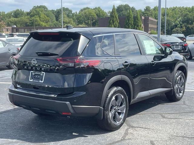 Photo of 2025 Super Black Nissan Rogue