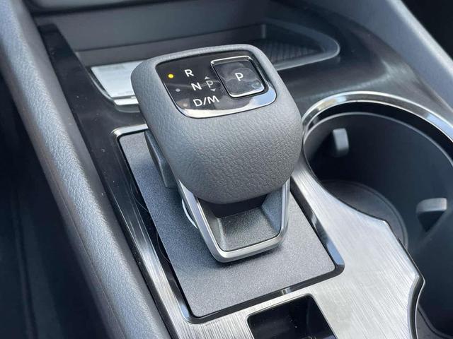 Photo of 2025 Gun Metallic Nissan Rogue