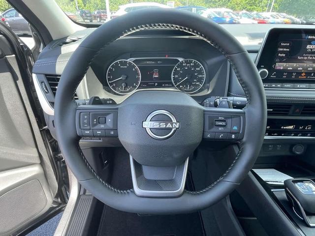 Photo of 2025 Gun Metallic Nissan Rogue
