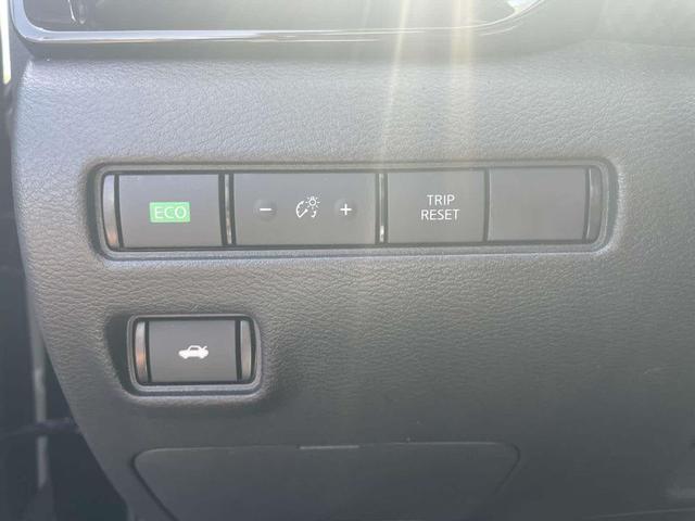 Photo of 2022 Super Black Nissan Sentra