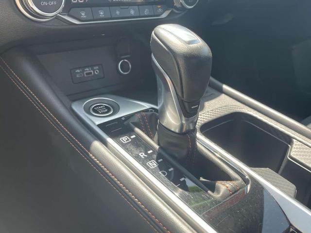 Photo of 2022 Super Black Nissan Sentra