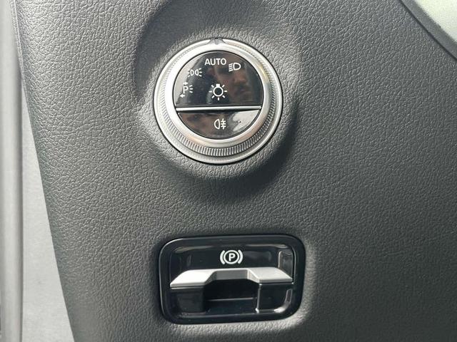 Photo of 2023 Selenite Grey Metallic Mercedes-Benz C-Class