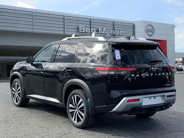 Photo of 2025 Super Black Nissan Pathfinder