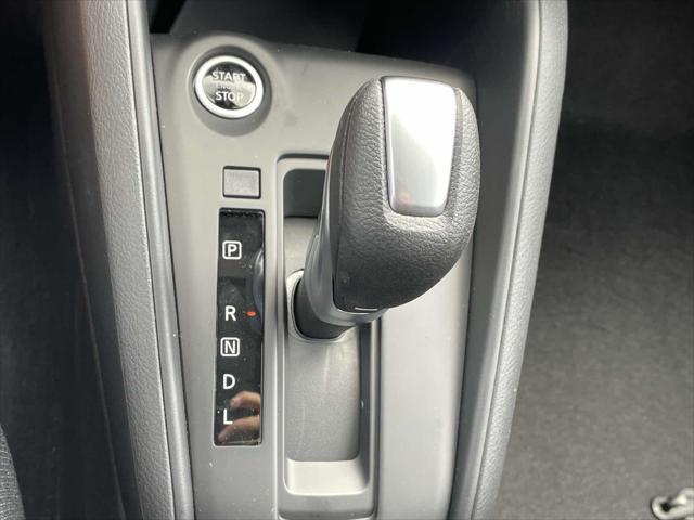 Photo of 2025 Gun Metallic Nissan Kicks