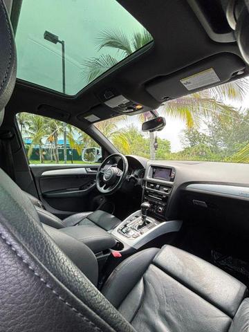 Photo of 2017 White Audi Q5