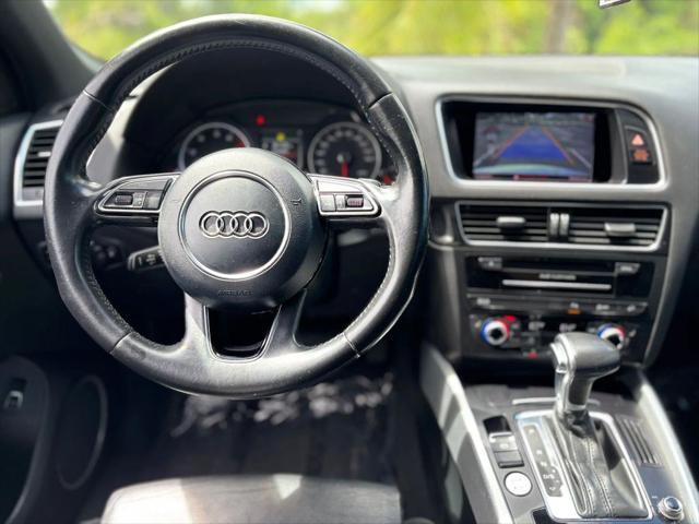 Photo of 2017 White Audi Q5