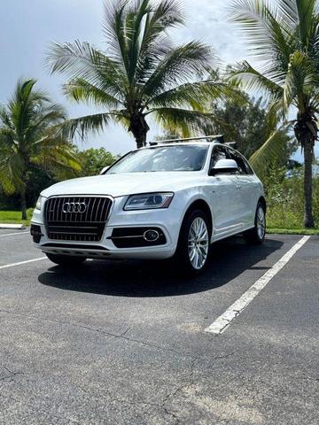 Photo of 2017 White Audi Q5