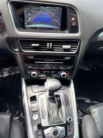 Photo of 2017 White Audi Q5