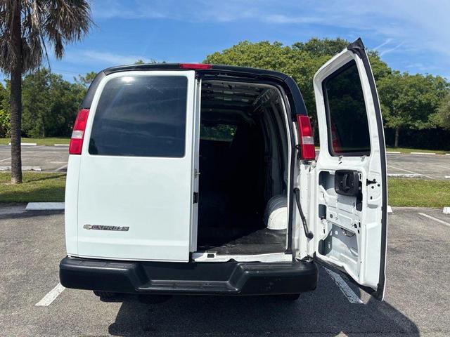 Photo of 2020  Chevrolet Express 2500