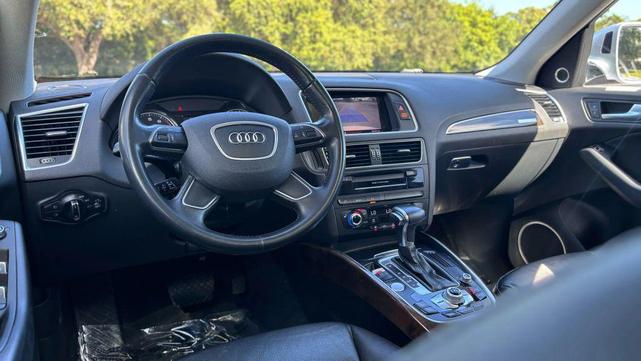 Photo of 2016 Gray Audi Q5