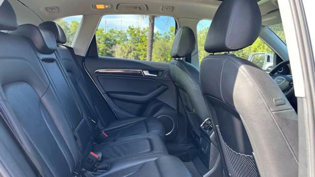 Photo of 2016 Gray Audi Q5