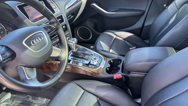 Photo of 2016 Gray Audi Q5