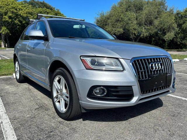 Photo of 2016 Gray Audi Q5