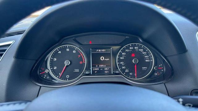 Photo of 2016 Gray Audi Q5