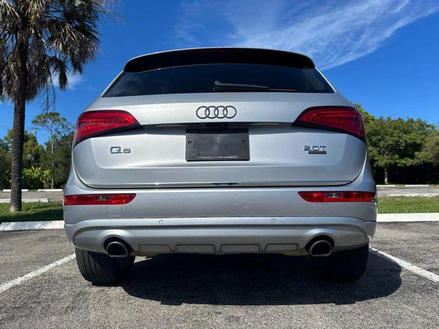 Photo of 2016 Gray Audi Q5