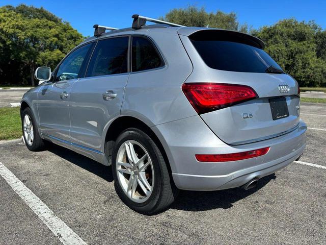 Photo of 2016 Gray Audi Q5