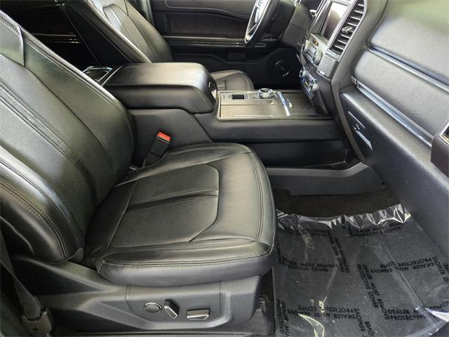 Photo of 2020 Burgundy Ford Expedition