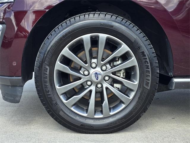 Photo of 2020 Burgundy Ford Expedition