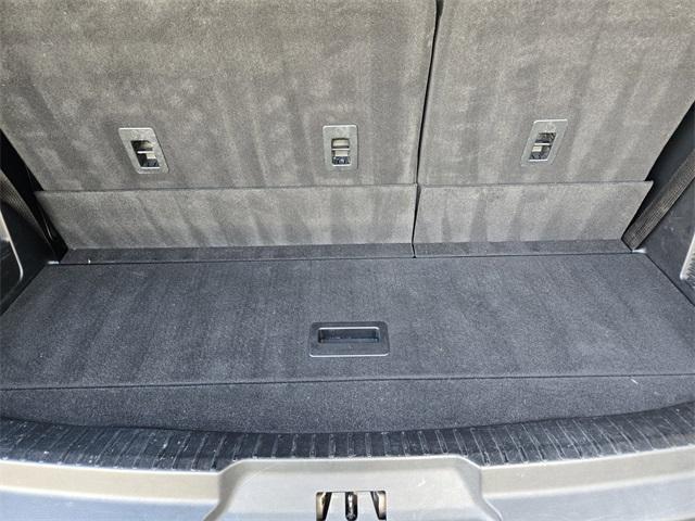 Photo of 2020 Burgundy Ford Expedition