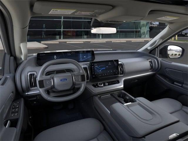 Photo of 2025 Agate Black Metallic Ford Expedition Max