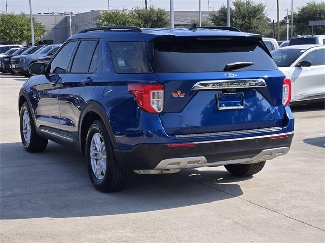 Photo of 2022 Atlas Blue Metallic Ford Explorer