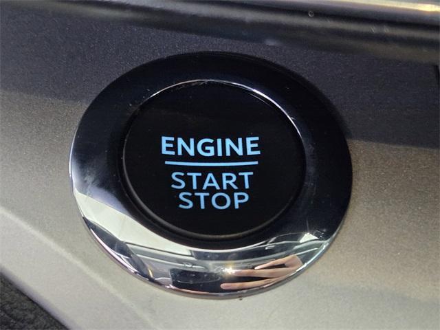 Photo of 2022 Atlas Blue Metallic Ford Explorer
