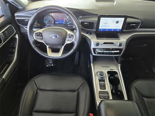 Photo of 2022 Atlas Blue Metallic Ford Explorer