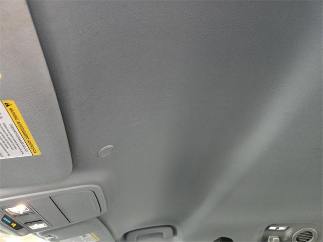 Photo of 2022 Atlas Blue Metallic Ford Explorer