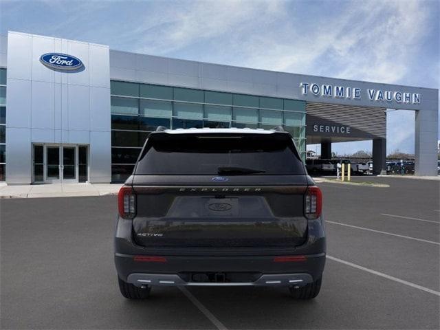 Photo of 2025 Agate Black Metallic Ford Explorer