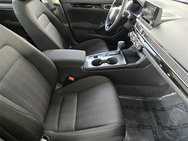 Photo of 2024 SELECT Honda Civic