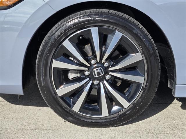 Photo of 2024 SELECT Honda Civic