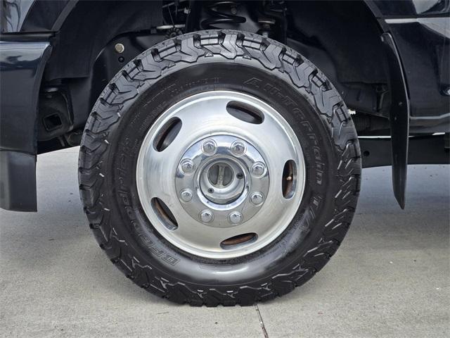Photo of 2018 Shadow Black Ford F-350