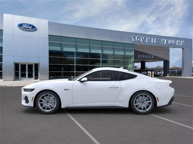 Photo of 2025 Oxford White Ford Mustang