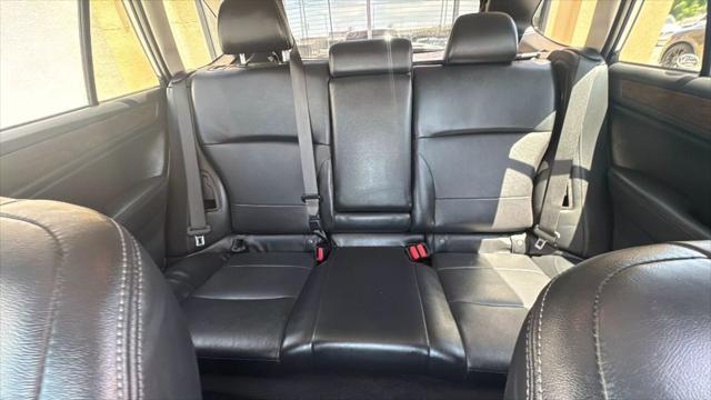 Photo of 2016 Blue Subaru Outback