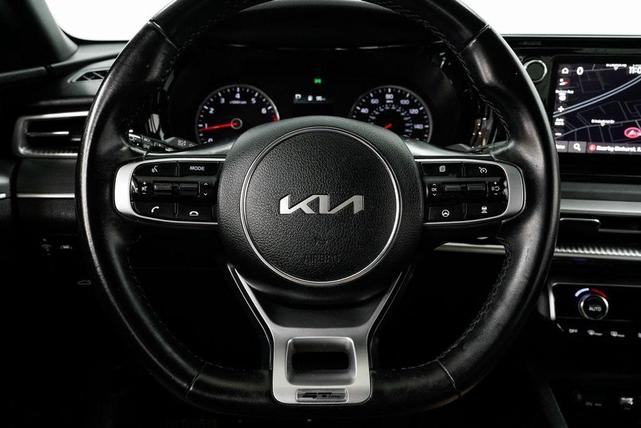 Photo of 2023 Wolf Gray Kia K5
