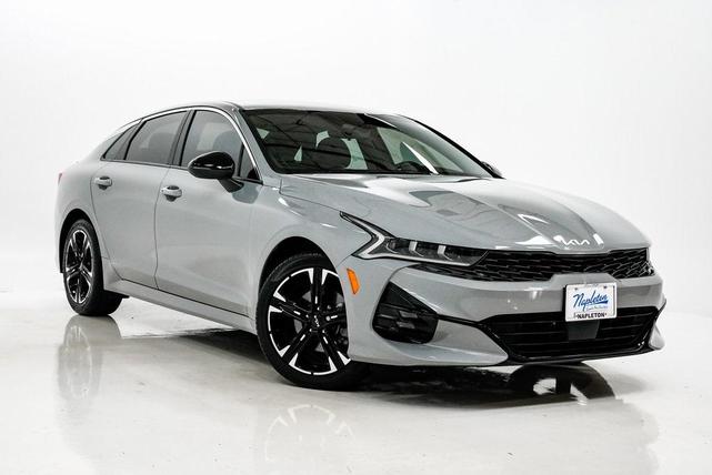 Photo of 2023 Wolf Gray Kia K5