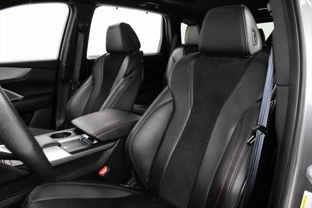 Photo of 2023 Liquid Carbon Metallic Acura MDX