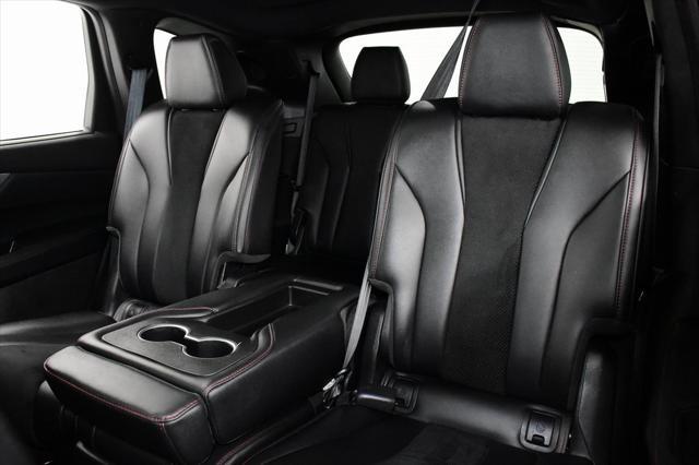 Photo of 2023 Liquid Carbon Metallic Acura MDX